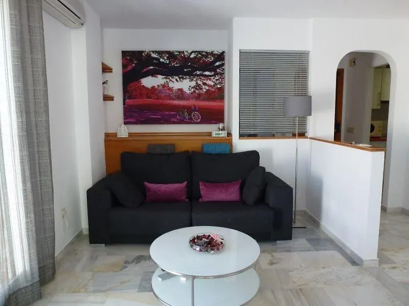 Apartamento en Torremolinos con piscina